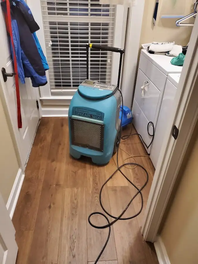 Commercial dehumidifier deployed for Flood Damage Cleanup in Highland Springs